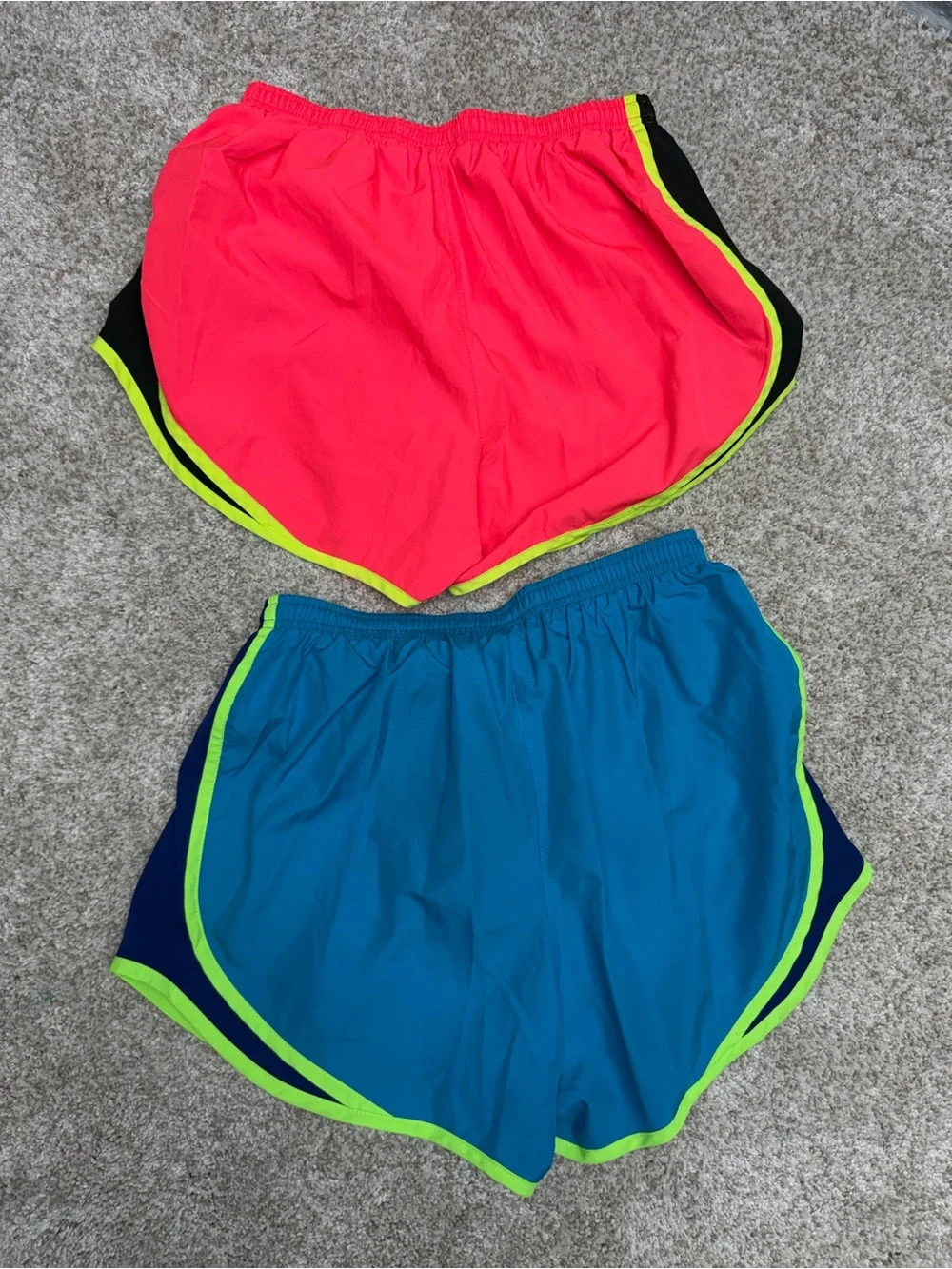 Nike Women’s Dri-Fit Tempo Running Shorts Bundle 4 pair size Medium